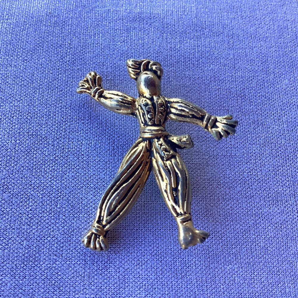 Vintage scarecrow pin